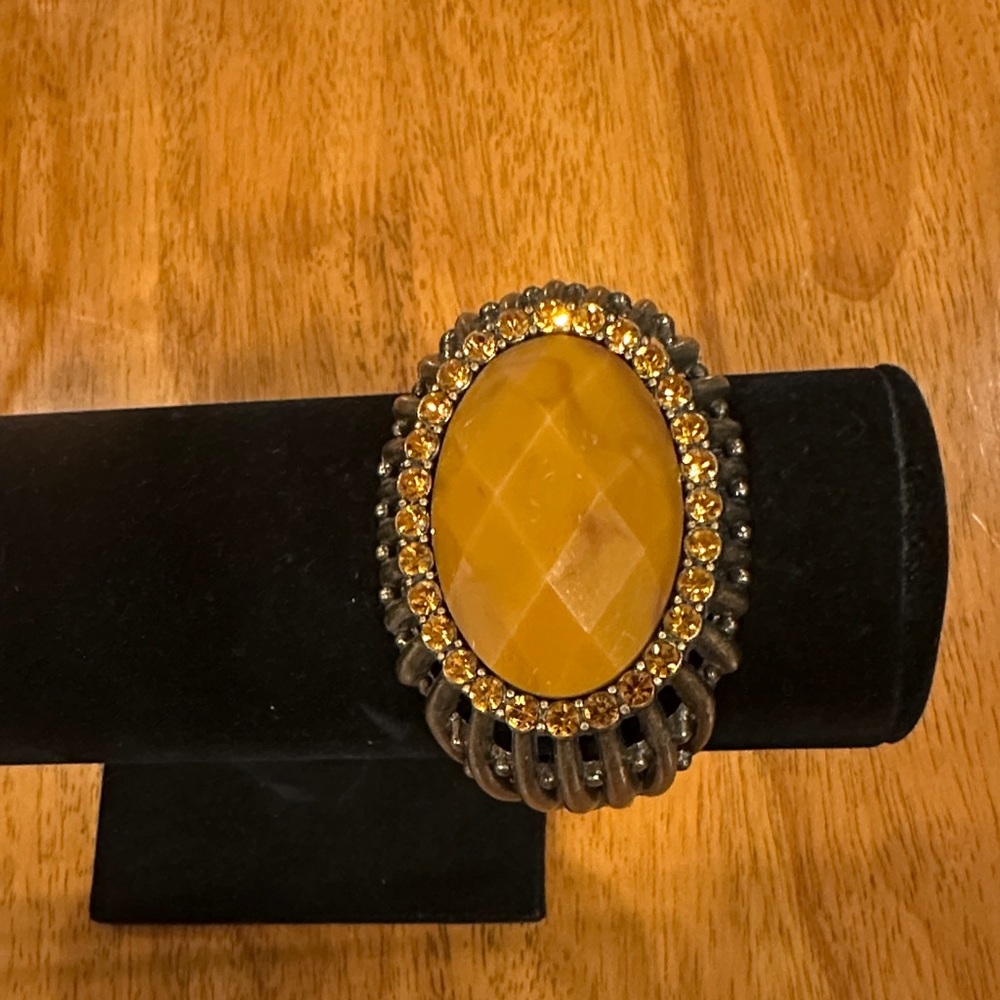 Antique Brass Orange Faceted Stone and Crystal Cuff Bracelet. 8.5” circ